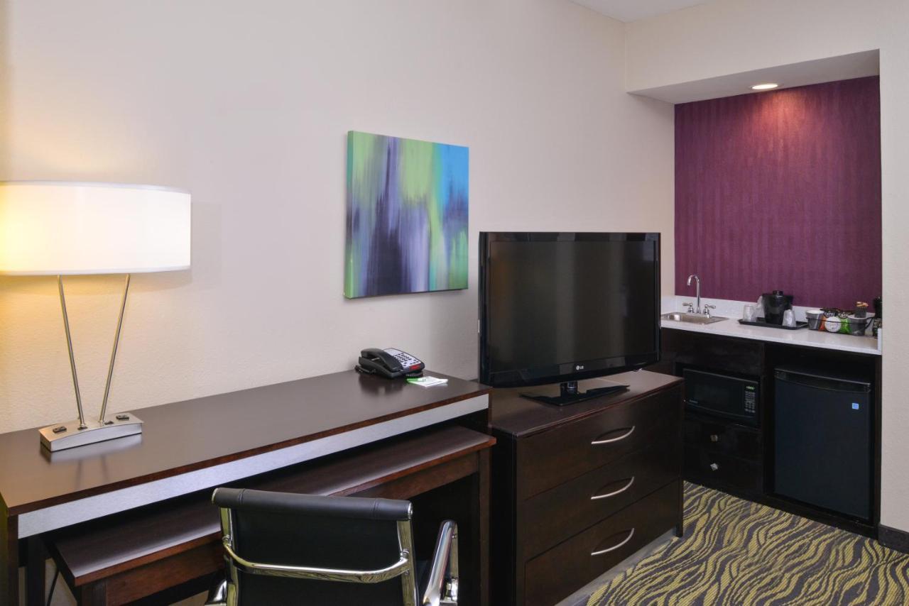Holiday Inn Little Rock West - Chenal Pkwy, An Ihg Hotel Exterior photo